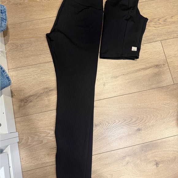 Inversion Rib Set. Vuori Black Ribbed Women's - Picture 5 of 6